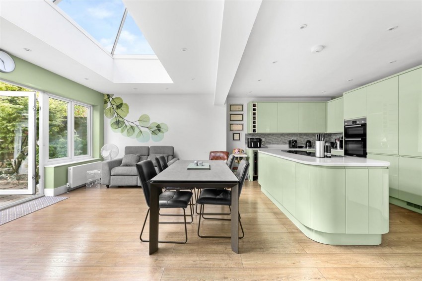 Images for Wood Mead, Epping